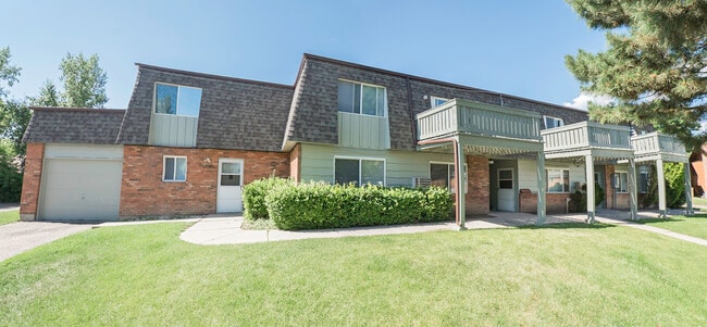 1720 Azalea Ct, Unit 7