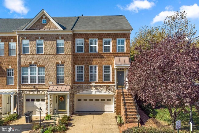 21923 Windy Oaks Square in Broadlands, VA - Building Photo - Building Photo
