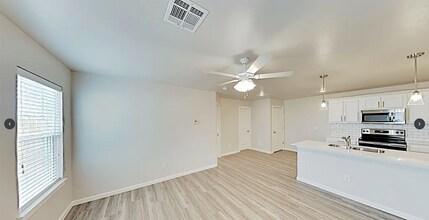 12002 Rhya Ln in Oklahoma City, OK - Building Photo - Building Photo