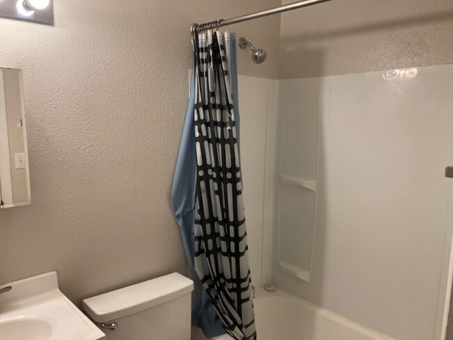 1334 E 4th St photo'