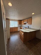 3412 W Glenmoor Dr in Moses Lake, WA - Building Photo - Building Photo