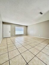 166 Rosedale Dr in Deltona, FL - Building Photo - Building Photo