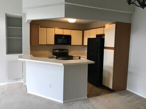11741 Summerchase Cir in Reston, VA - Building Photo - Building Photo