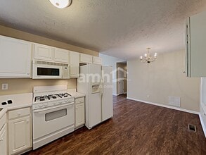 3024 Estuary Rdg in Acworth, GA - Foto de edificio - Building Photo