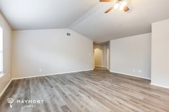 4120 Whisper Point in Schertz, TX - Building Photo - Building Photo