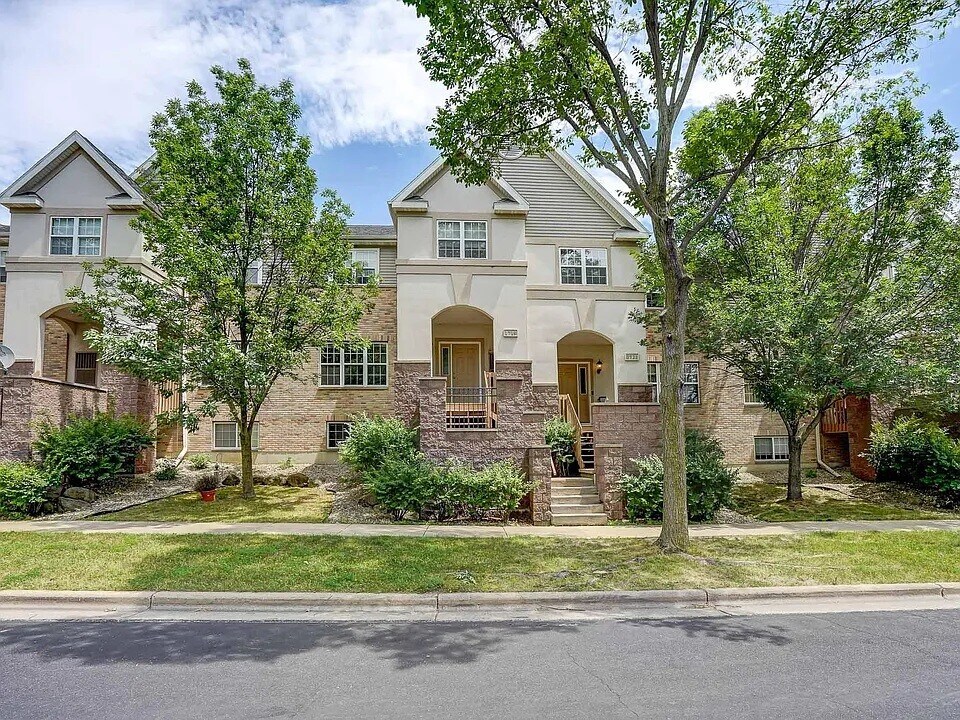 1807 Carns Dr in Madison, WI - Foto de edificio