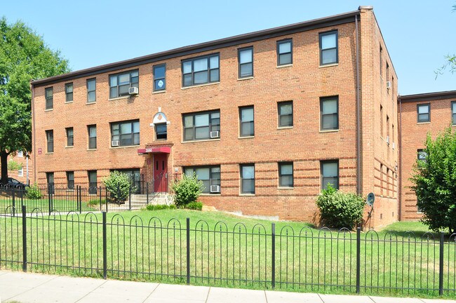 Fairway Park in Washington, DC - Foto de edificio - Building Photo