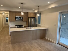534 Taylor St NW, Unit B in Washington, DC - Building Photo