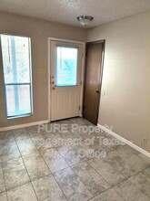 1102 Woodlief Trail in Round Rock, TX - Building Photo - Building Photo