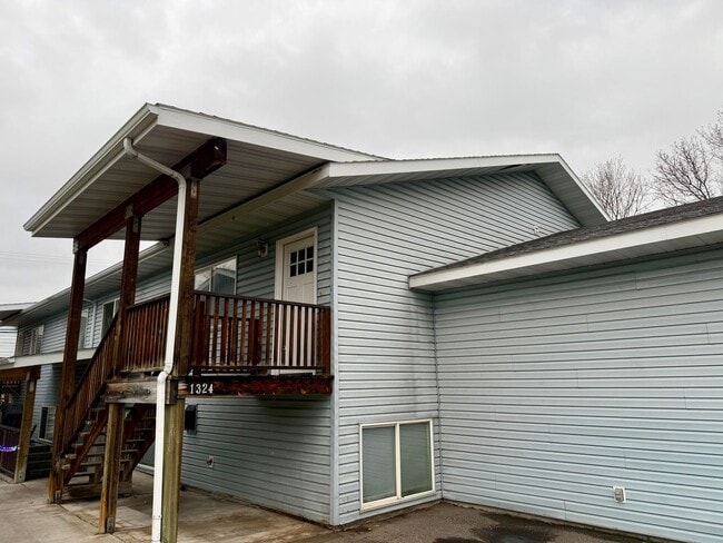 property at 1324 S 2nd St W