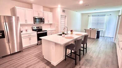 3919 Malawi Trl in St. Cloud, FL - Building Photo - Building Photo