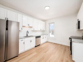 49 S Liberty St in Delaware, OH - Building Photo - Building Photo