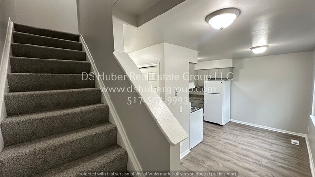 property at 925 Vincent Ct