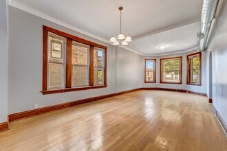 2419 N Kostner Ave in Chicago, IL - Building Photo - Building Photo