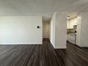 3665 Ruffin Rd in San Diego, CA - Building Photo - Building Photo