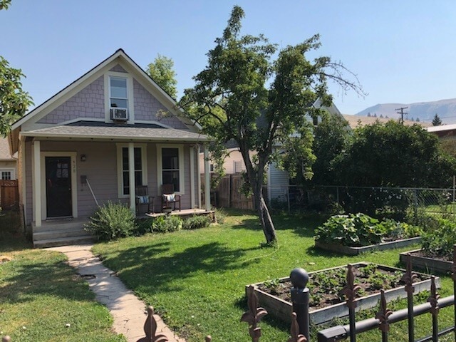 428 N 1st St W in Missoula, MT - Foto de edificio