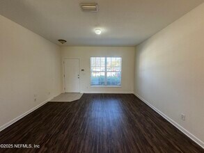 3618 Twisted Tree Ln in Jacksonville, FL - Building Photo - Building Photo