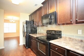 413 Lind Point Ln in Monroe, NC - Building Photo - Building Photo