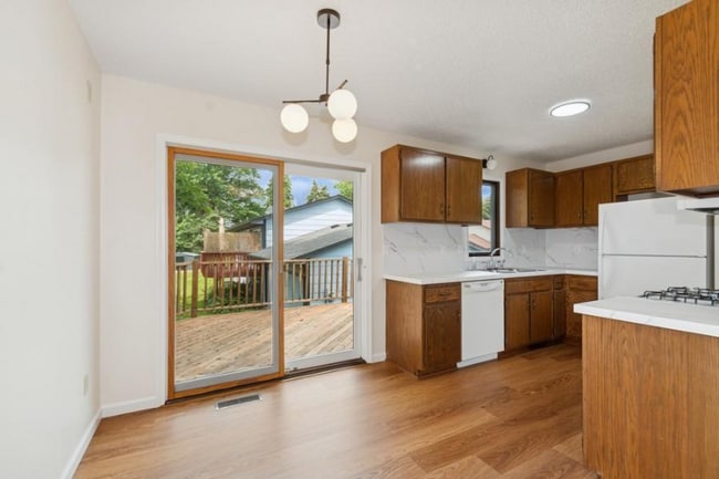 8983 Vinewood Ln N in Maple Grove, MN - Building Photo - Building Photo