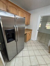 5299 32nd Terrace N in St. Petersburg, FL - Building Photo - Building Photo
