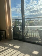 7600 Lyndale Ave S, Unit 418 in Minneapolis, MN - Foto de edificio - Building Photo