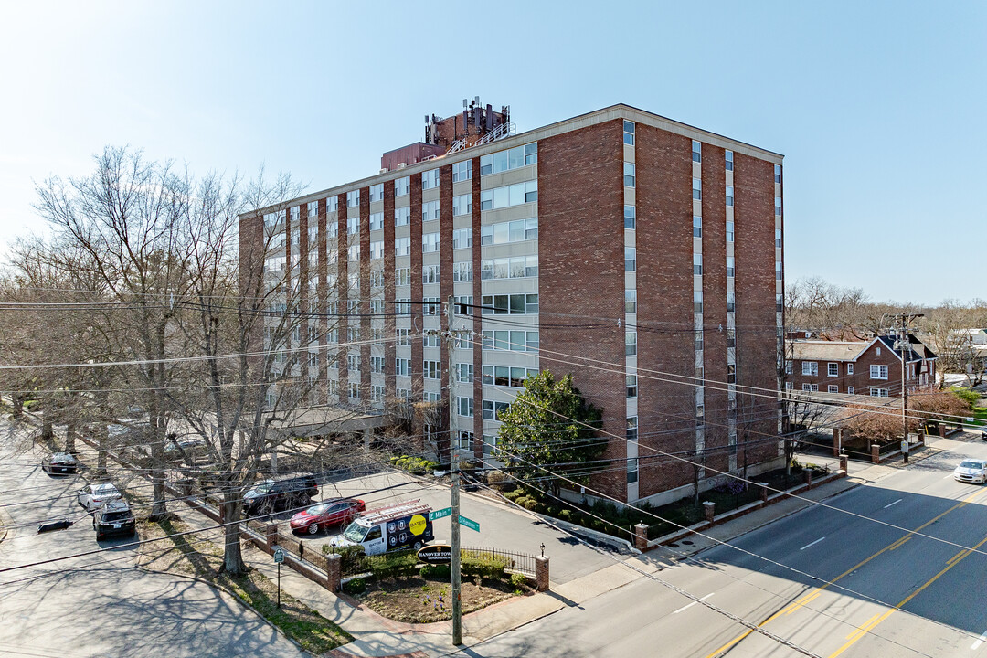 Hanover Towers Condominium in Lexington, KY - Building Photo