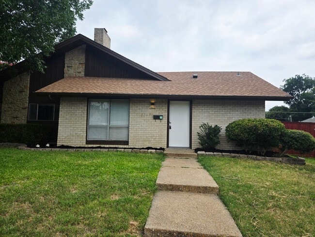 13439 Blossomheath Ln