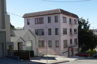 478 Capital St in Oakland, CA - Foto de edificio - Building Photo