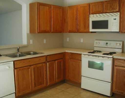 7052 Hawks Nest Terrace in Riviera Beach, FL - Building Photo - Building Photo