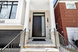 68 Lynnhaven Rd in Toronto, ON - Building Photo - Building Photo