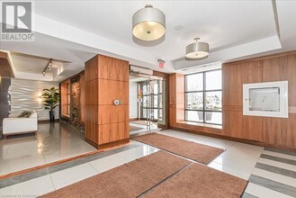 112 Benton St in Kitchener, ON - Building Photo - Building Photo
