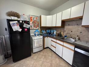 153 Strathmore Rd, Unit 1 in Boston, MA - Building Photo - Building Photo