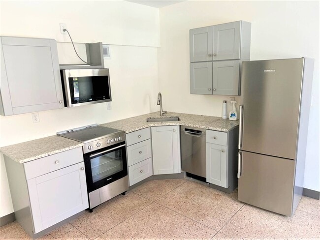 480 S Salina St in Syracuse, NY - Building Photo - Building Photo