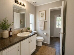 9429 Polak Dr in Tampa, FL - Building Photo - Building Photo
