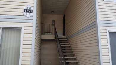 1527 Delucchi Ln in Reno, NV - Building Photo - Building Photo
