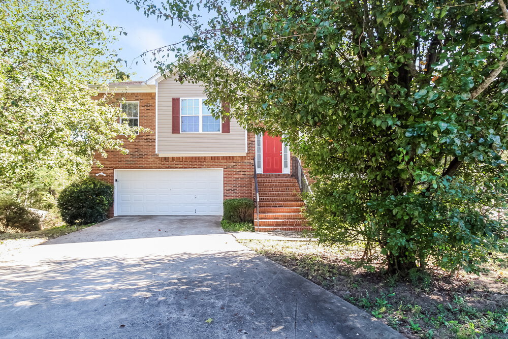 1236 Quiet Arbor Ct in Lithonia, GA - Foto de edificio