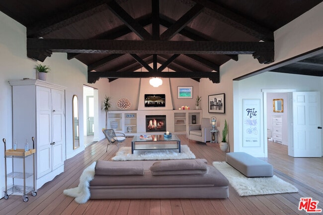 11764 Laurelcrest Dr in Los Angeles, CA - Building Photo - Building Photo