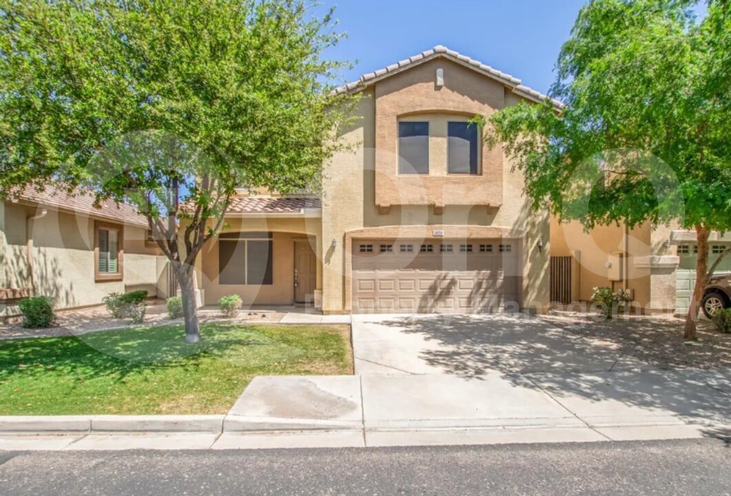 1851 S Hudson Dr in Chandler, AZ - Building Photo