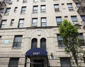 2327 N Andrews Ave in Bronx, NY - Foto de edificio - Building Photo