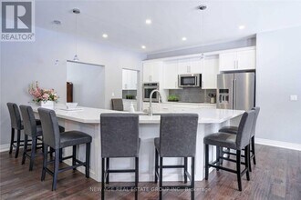 9031 Sideroad 17 in Erin, ON - Building Photo - Building Photo