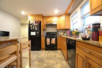 23 Woodstock Ave, Unit 12M in Boston, MA - Building Photo - Building Photo