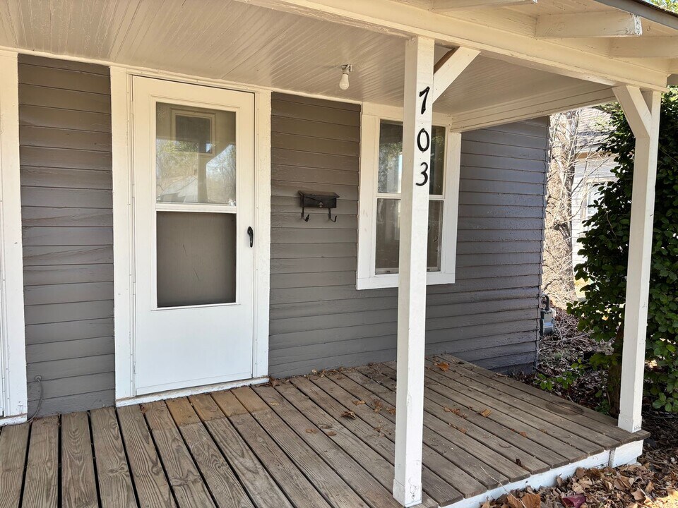 703 North Blvd in Edmond, OK - Building Photo