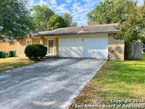 117 Meadow Way in Converse, TX - Building Photo - Building Photo