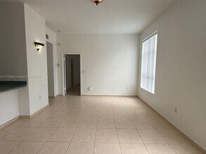 7420 W 20th Ave in Hialeah, FL - Building Photo - Building Photo