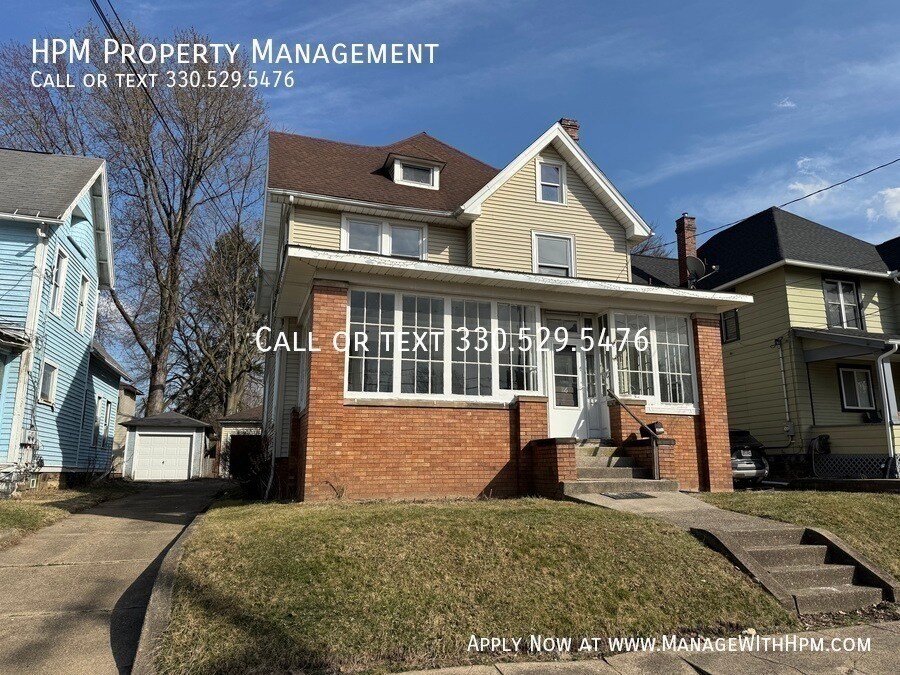116 11th St NE in Massillon, OH - Building Photo