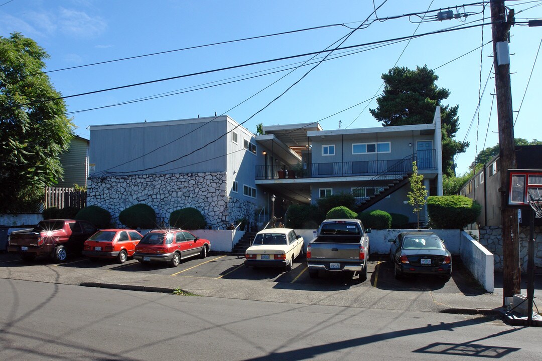 4342 SE 27th Ave in Portland, OR - Building Photo
