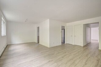 7620 N Sheridan Rd, Unit 2J in Chicago, IL - Building Photo - Building Photo