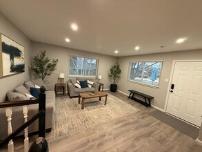 5916 Newcombe Ct in Arvada, CO - Foto de edificio - Building Photo