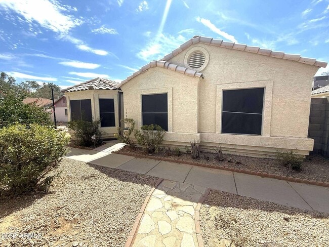 8520 W Palm Ln in Phoenix, AZ - Building Photo - Building Photo
