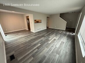 1909 Sawbury Blvd in Columbus, OH - Building Photo - Building Photo